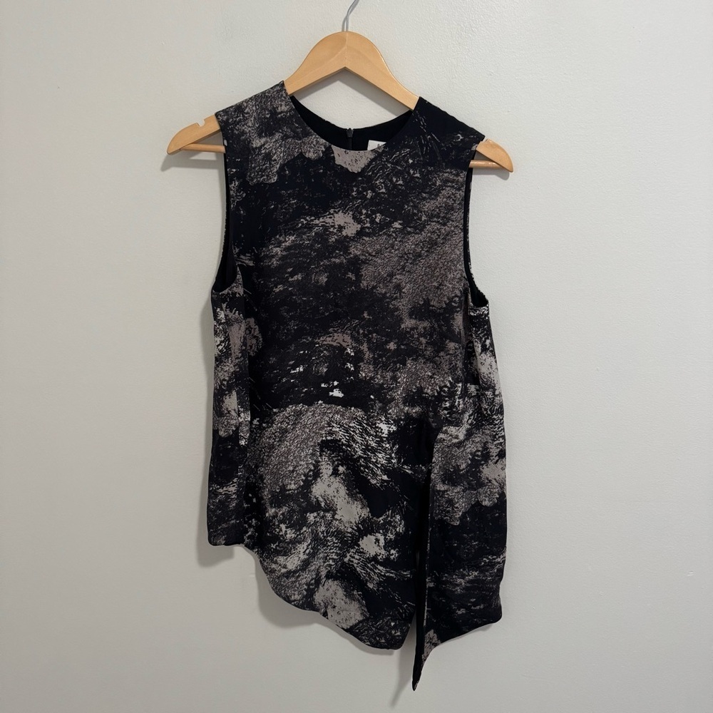 Aritzia Babaton Asymmetrical Tank